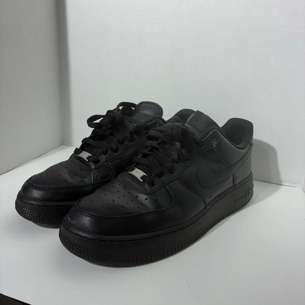 Nike Air Force 1 ’07 Triple Black Men’s Size 12 Leather Shoes CW2288-001